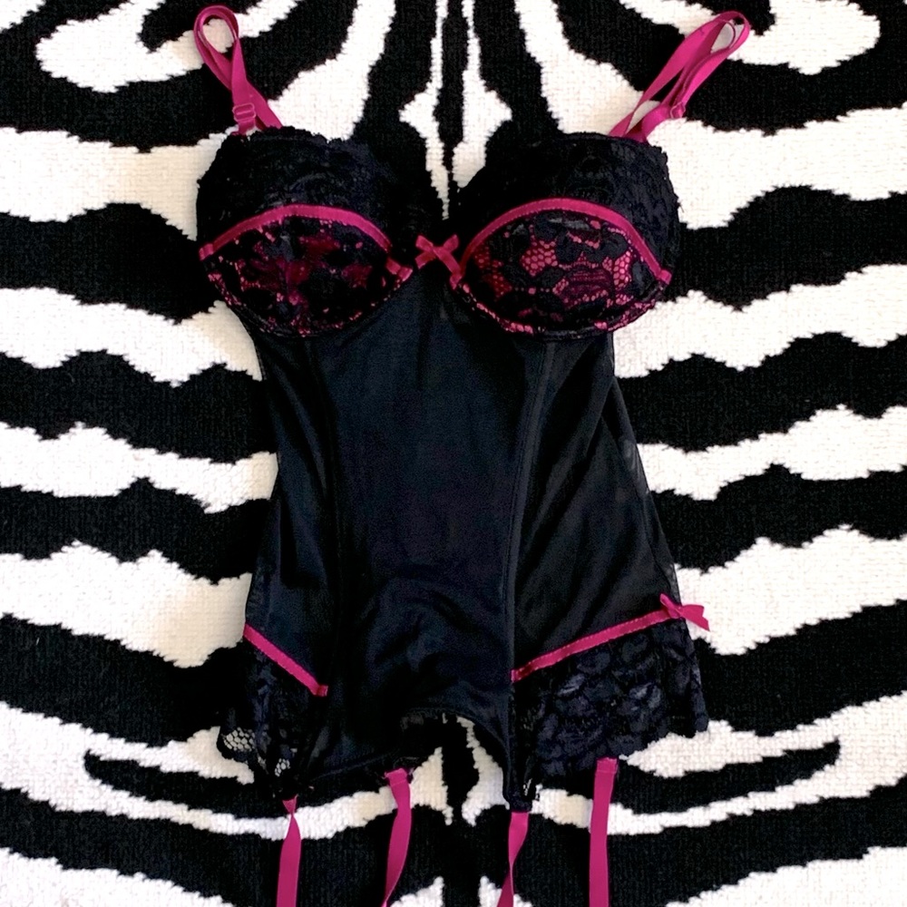 Ava Rose Black & Pink Lace Mesh Bustier Lingerie Top Size Large